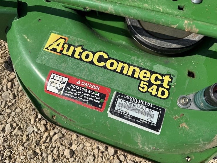 john-deere-1026r-image-8