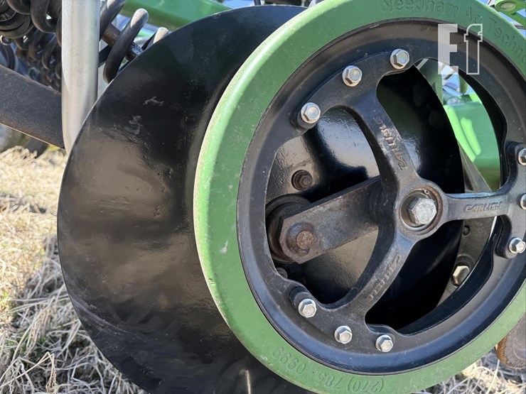 2012-john-deere-1890-image-24