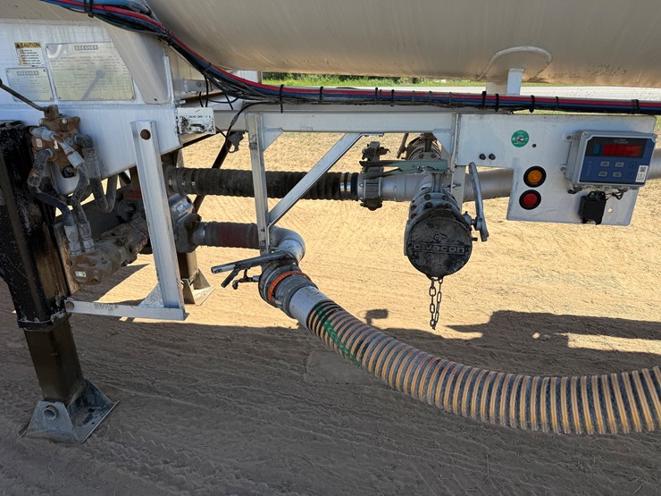 2011-brenner-tank-200bbl-crude-tanker-image-9