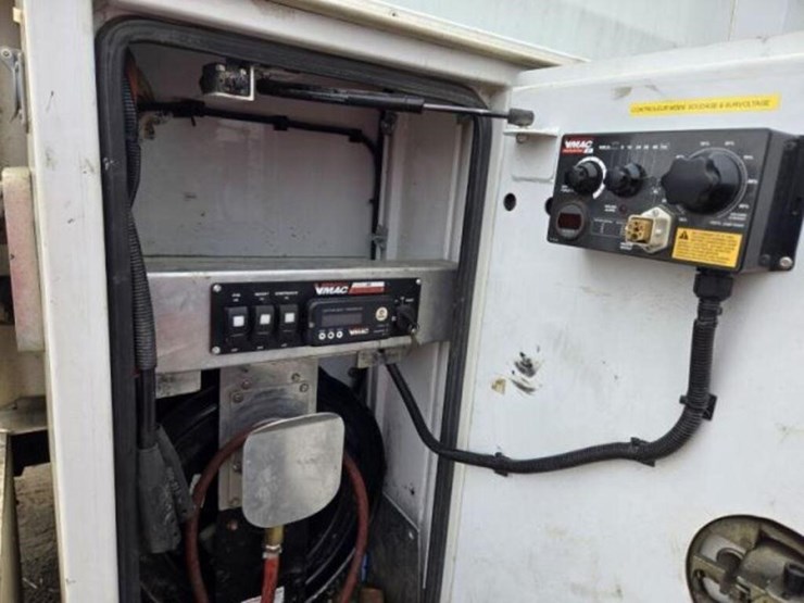 2018-ford-f550-xlt-image-11