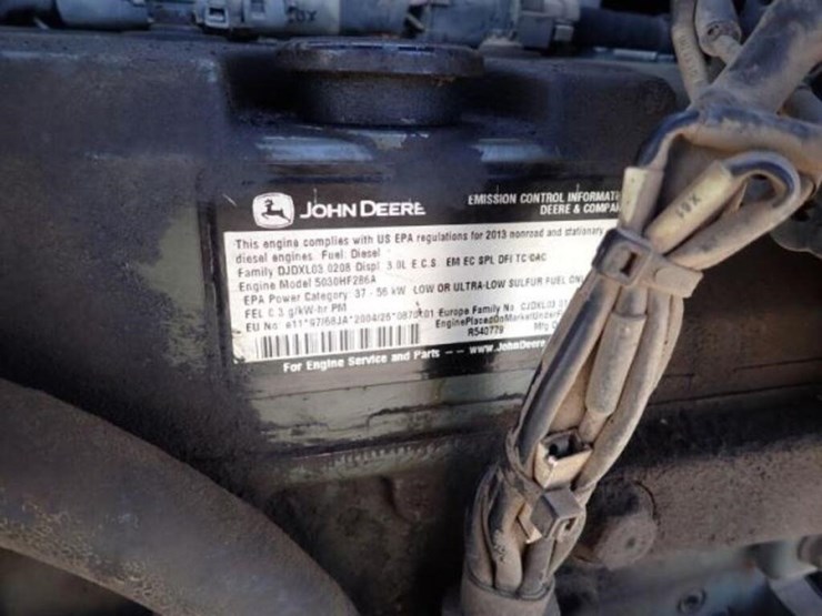 2014-deere-324j-image-54