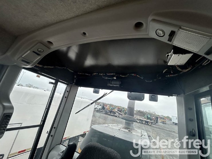 2008-volvo-g940-image-32