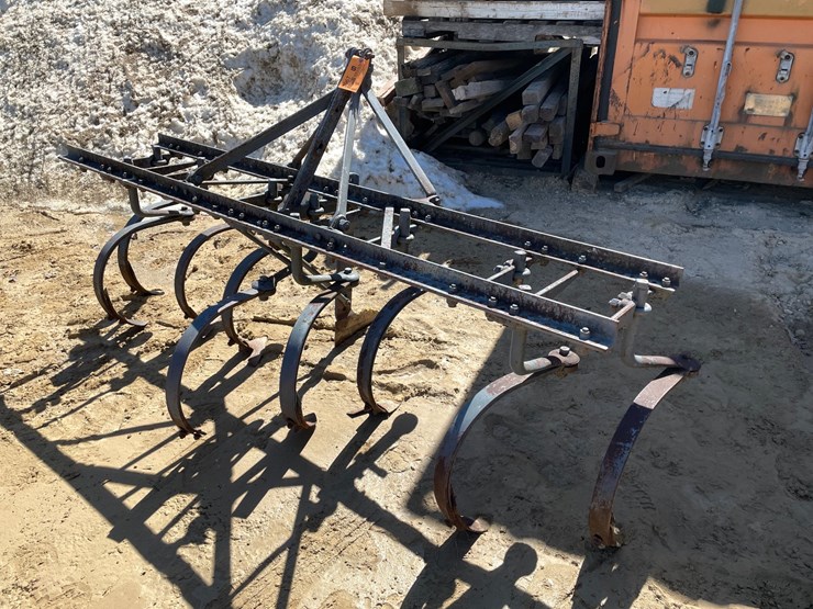 #3967-•-3-point-cultivator-image-1