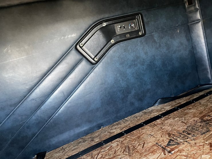 #400-•-1997-mac-ch600-semi-(has-wi-title)-image-102