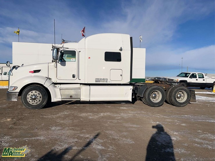 2012-peterbilt-386-image-2