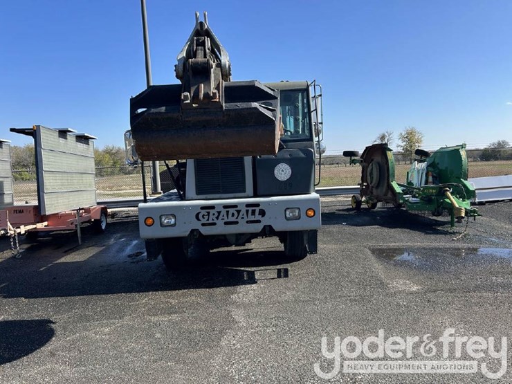 2011-gradall-xl4100-image-7
