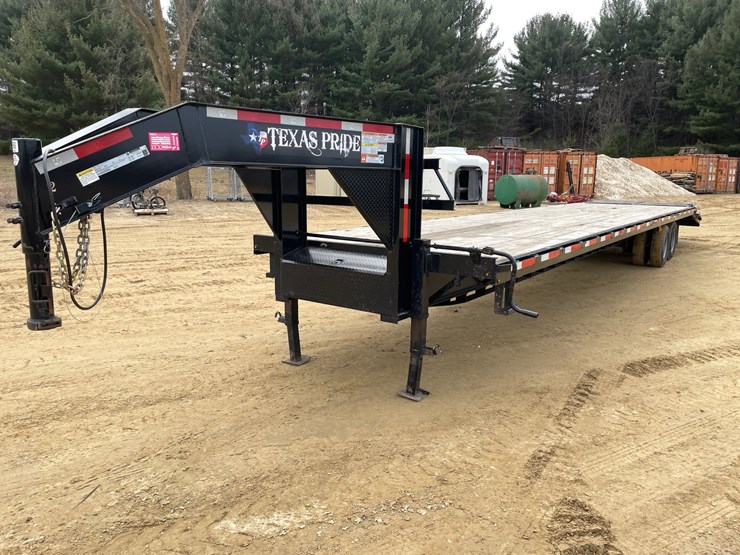 2024-texas-pride-image-1