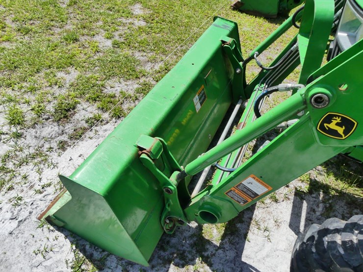 2021-john-deere-3025e-image-9