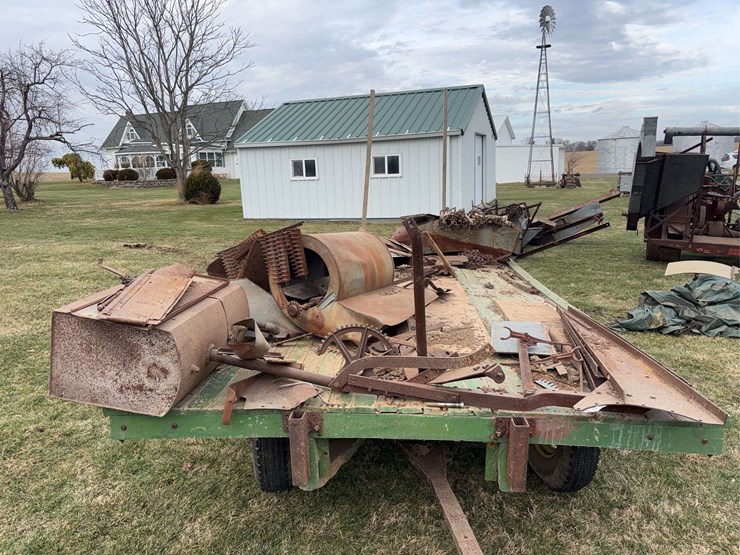gleaner-fordson-mounted-combine-image-10