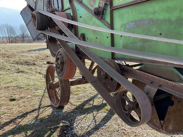 john-deere-threshing-machine-with-hart-feeder-image-9