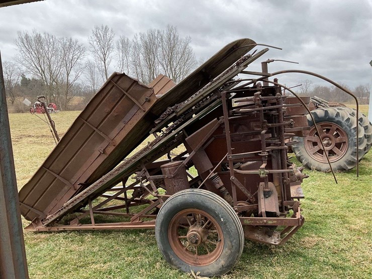 john-deere-binder-image-5