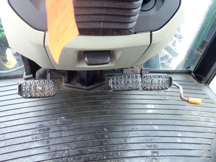 2016-john-deere-5085e-image-18