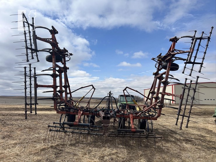 morris-anhydrous-chisel-plow-2859-image-4