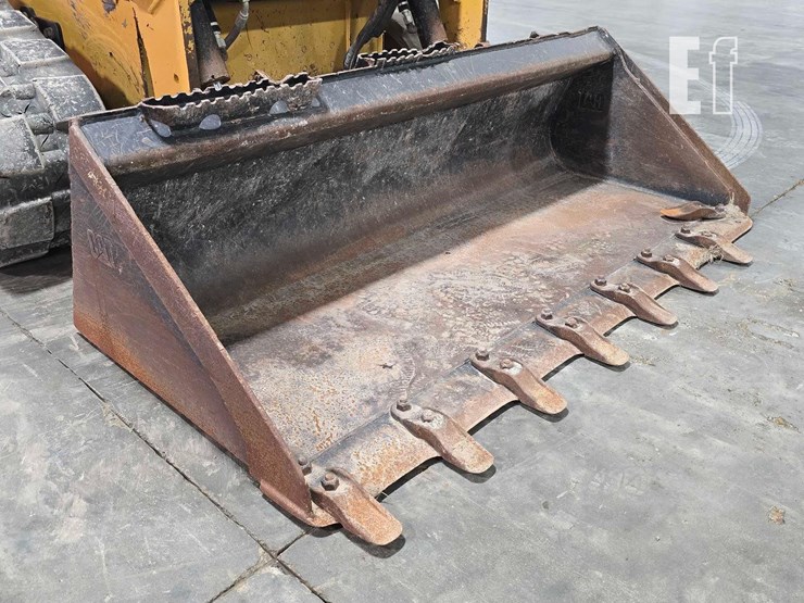 2023-caterpillar-259d3-image-10