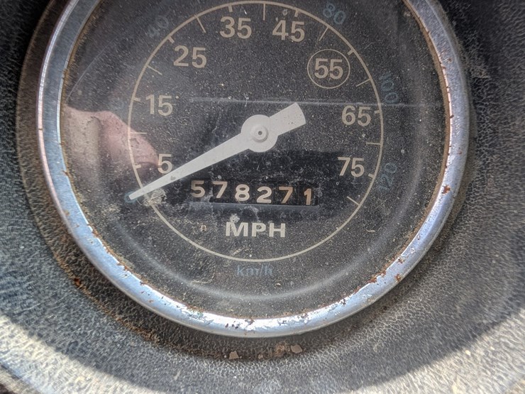 1984-ford-l9000-image-23