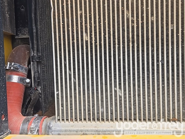 2015-komatsu-pc490-lc-11-image-61