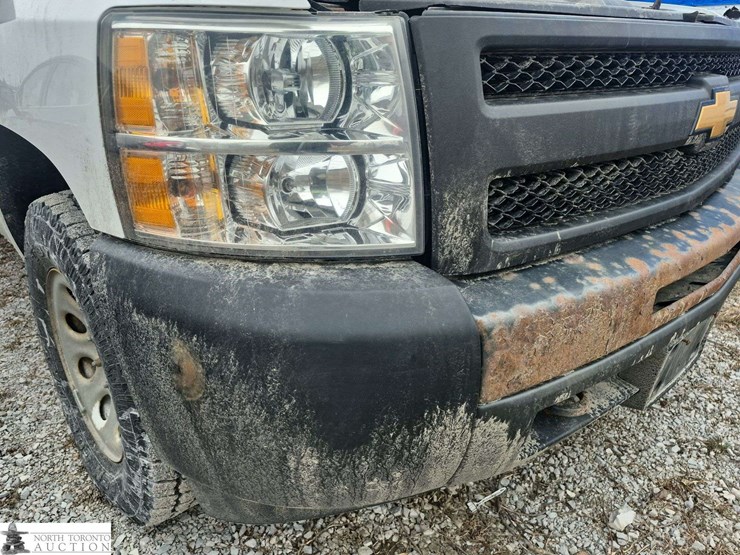 2013-chevrolet-silverado-1500-image-34