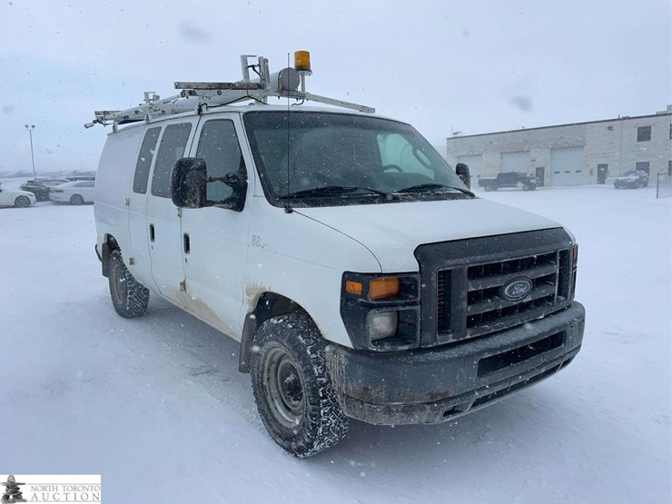 2009-ford-cargo-image-7