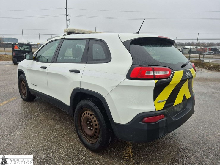 2016-jeep-cherokee-image-7