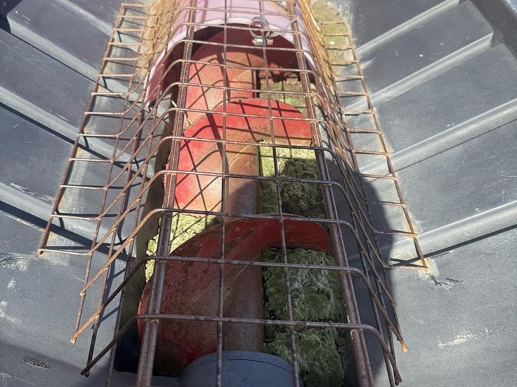 2011-case-ih-3430-image-16