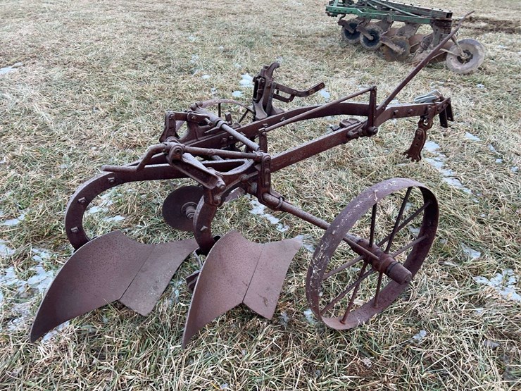 two-bottom-oliver-plow-image-2