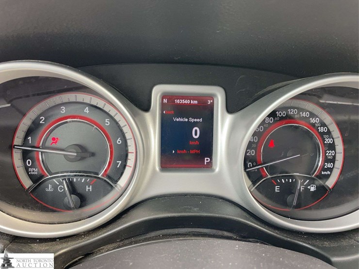 2011-dodge-journey-image-12