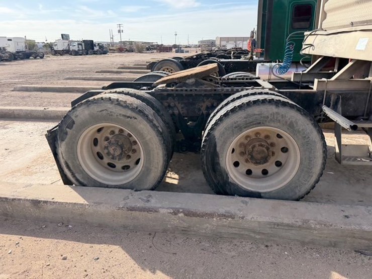 2007-caterpillar-c15-image-4