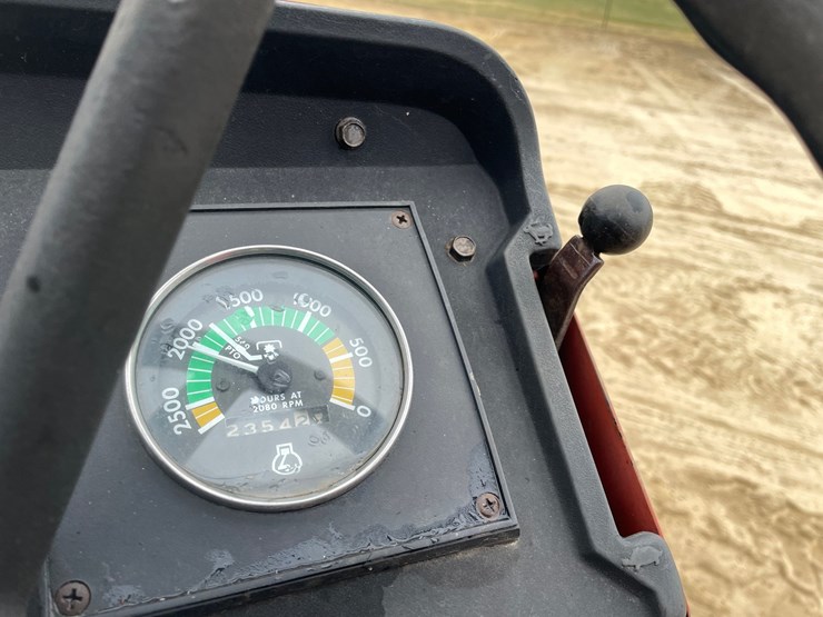 massey-ferguson-230-image-64