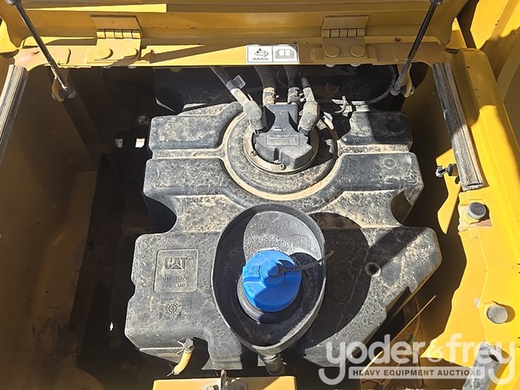 2019-caterpillar-336-image-51