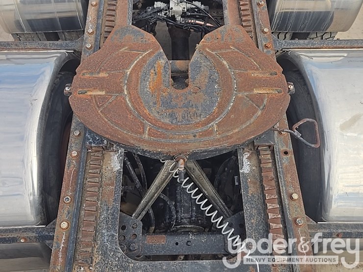 2014-kenworth-t800-image-44