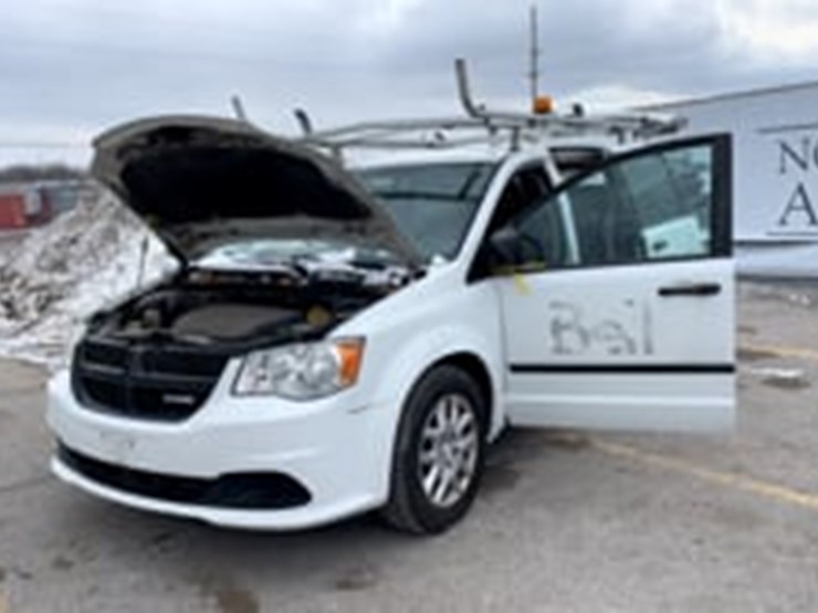 2015-ram-c/v-image-9