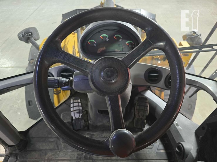 2023-caterpillar-930m-image-13