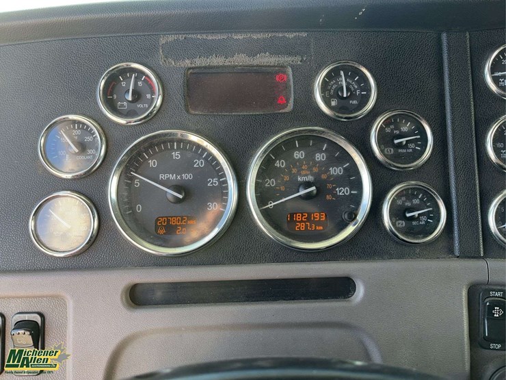 2012-peterbilt-386-image-15