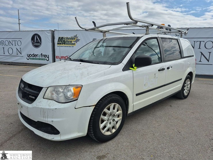 2015-ram-c/v-image-1