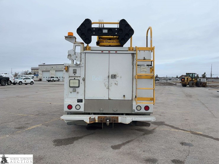 2013-ford-f450-image-6