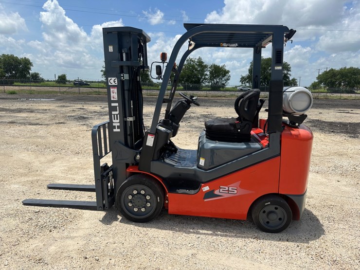 heli-5k-forklift-image-8