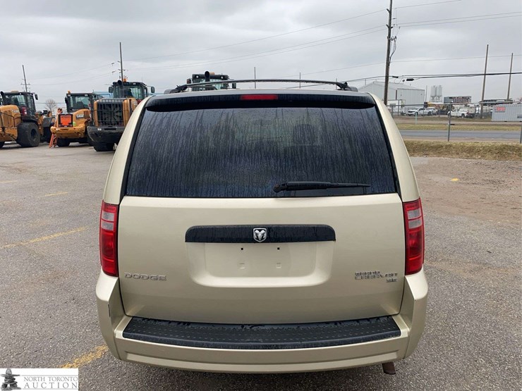 2010-dodge-grand-caravan-se-image-5