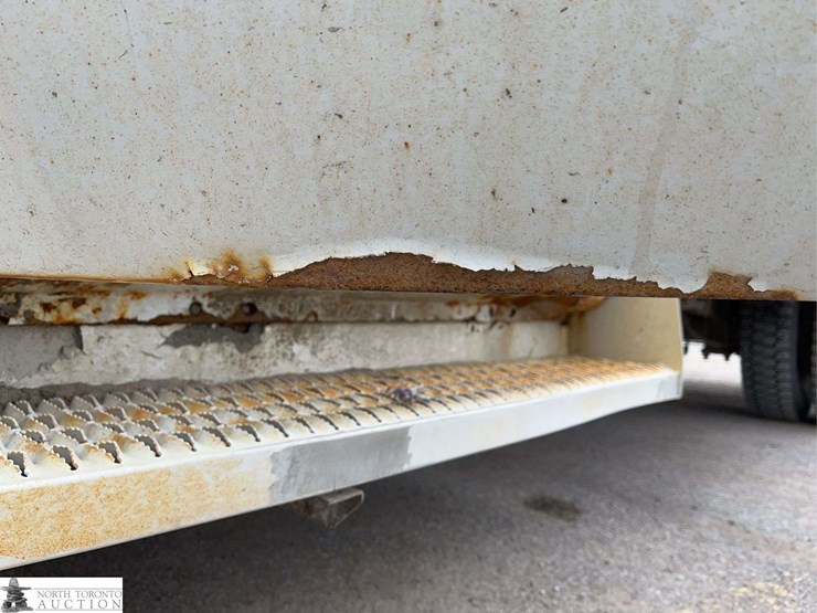 2013-ford-f450-image-24