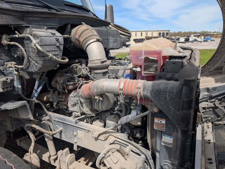 2015-kenworth-t880-image-6