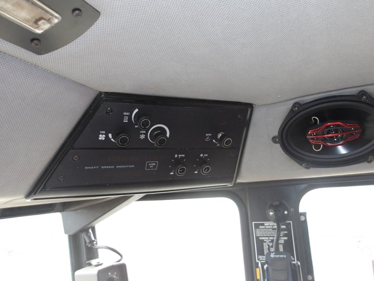 case-ih-1688-image-21