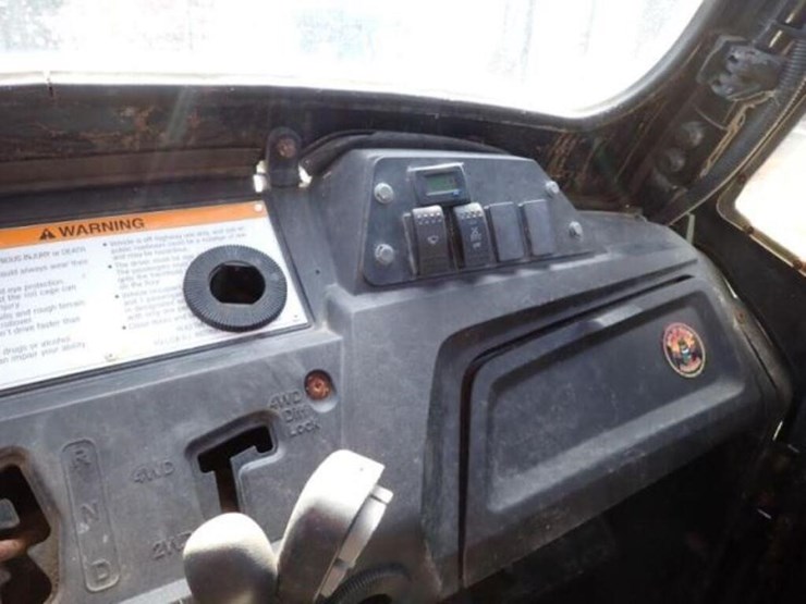 2016-pioneer-4x4-image-16