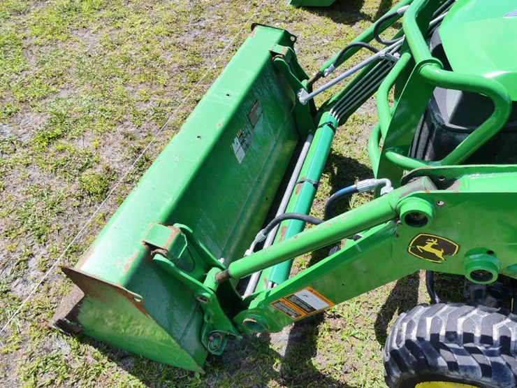 2022-john-deere-1025r-image-9