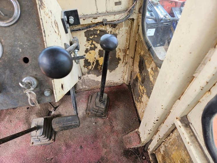 allis-chalmers-440-image-27