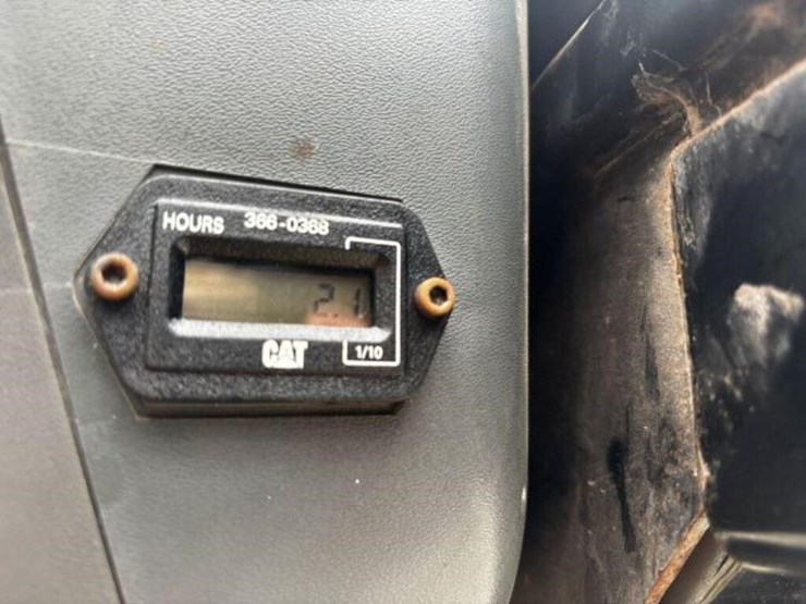 2009-caterpillar-232b2-image-20