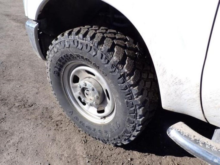 2016-ford-f350-xlt-image-26