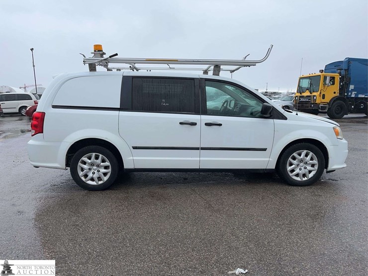 2014-ram-c/v-image-4