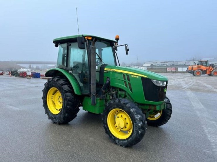 2016-john-deere-5085e-image-3