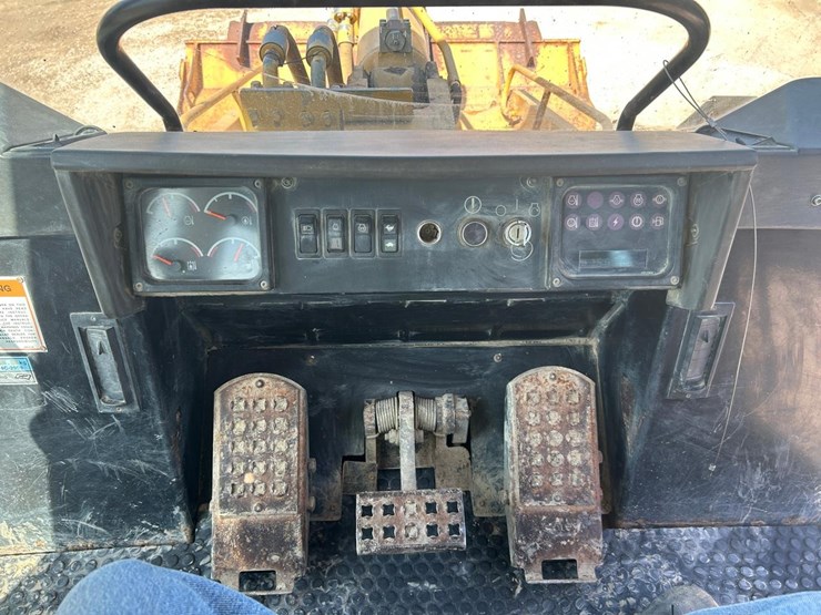 caterpillar-963c-image-22