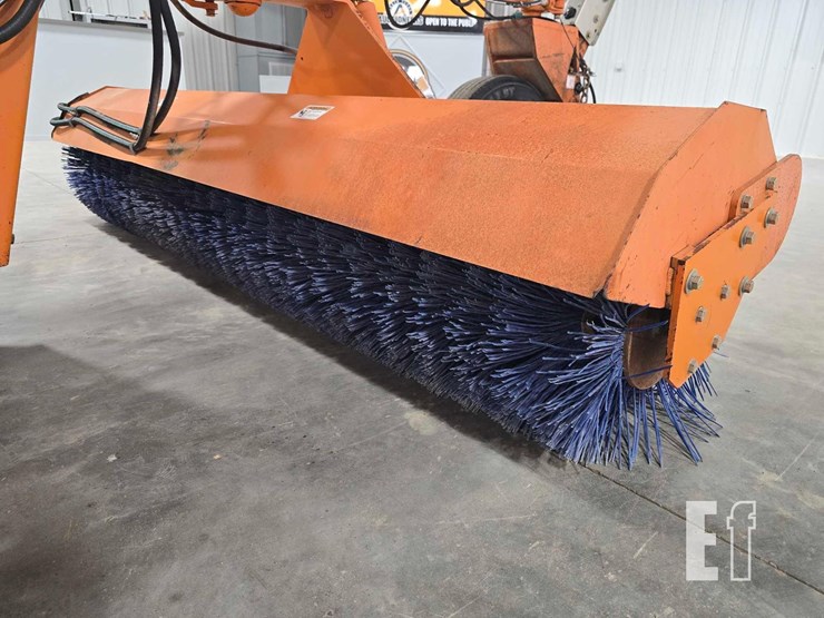 2019-broce-bw260-image-11