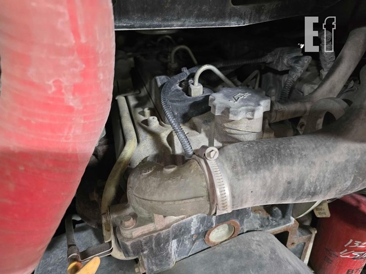 2021-jcb-3ts-8t-image-21